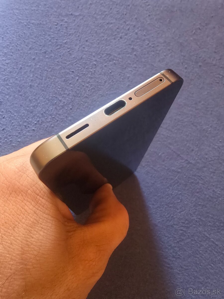 Samsung Galaxy s24 - 4