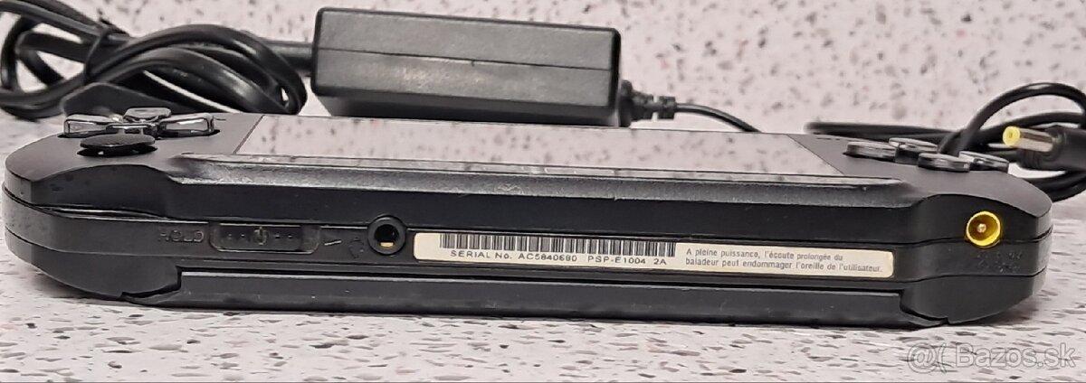 ☆ PSP + ADAPTER + 2GB CARD / PSP-E1004 PLAYSTATION PORTABLE - 4