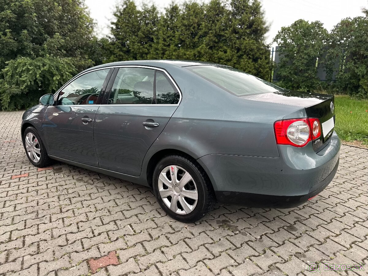 Volkswagen Jetta 2.0 TDI Comfortline 1K2 - 4