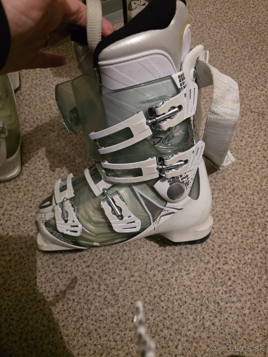 Lyže Rossignol, lyžiarky Atomic - 4