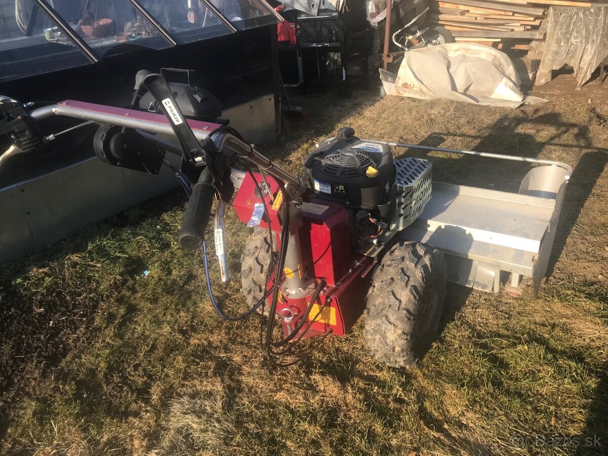 Jednonápravový malotraktor DAKR - 4