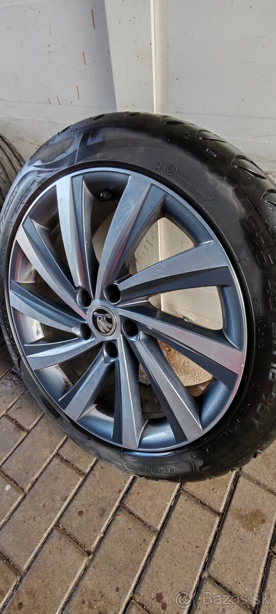 5x112 R18 škoda - 4