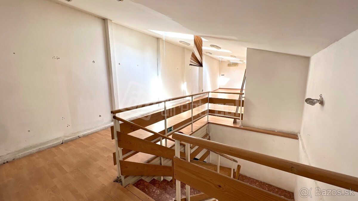 Obchod na Masarykovej ulici - totálne centrum mesta. - 4