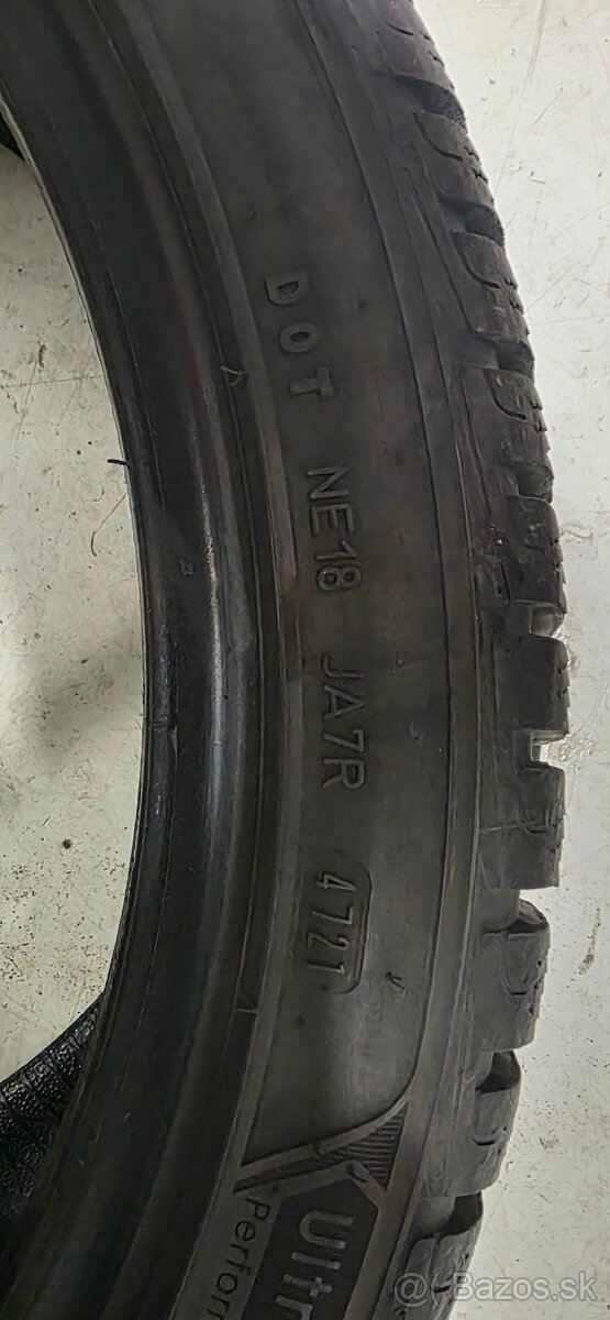 235/40 r19 Goodyear zimné - 4