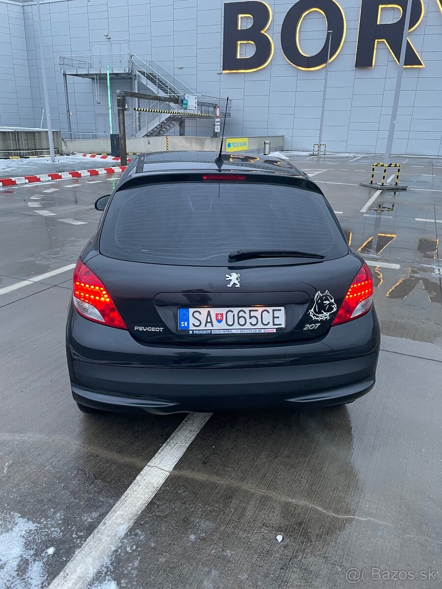 Peugeot 207 1.4 16V - 4