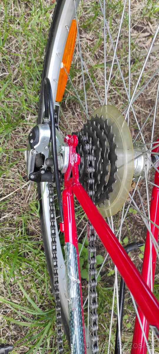 Trekový bicykel - 4