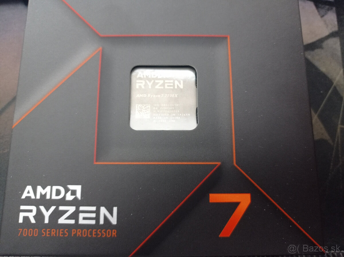 AMD Ryzen 7 7700X - 4
