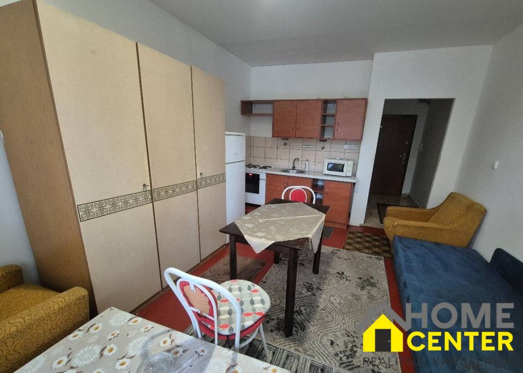 PREDAJ : GARSÓNKA S BALKÓNOM NA VII. SÍDLISKU, KOMÁRNO - 4