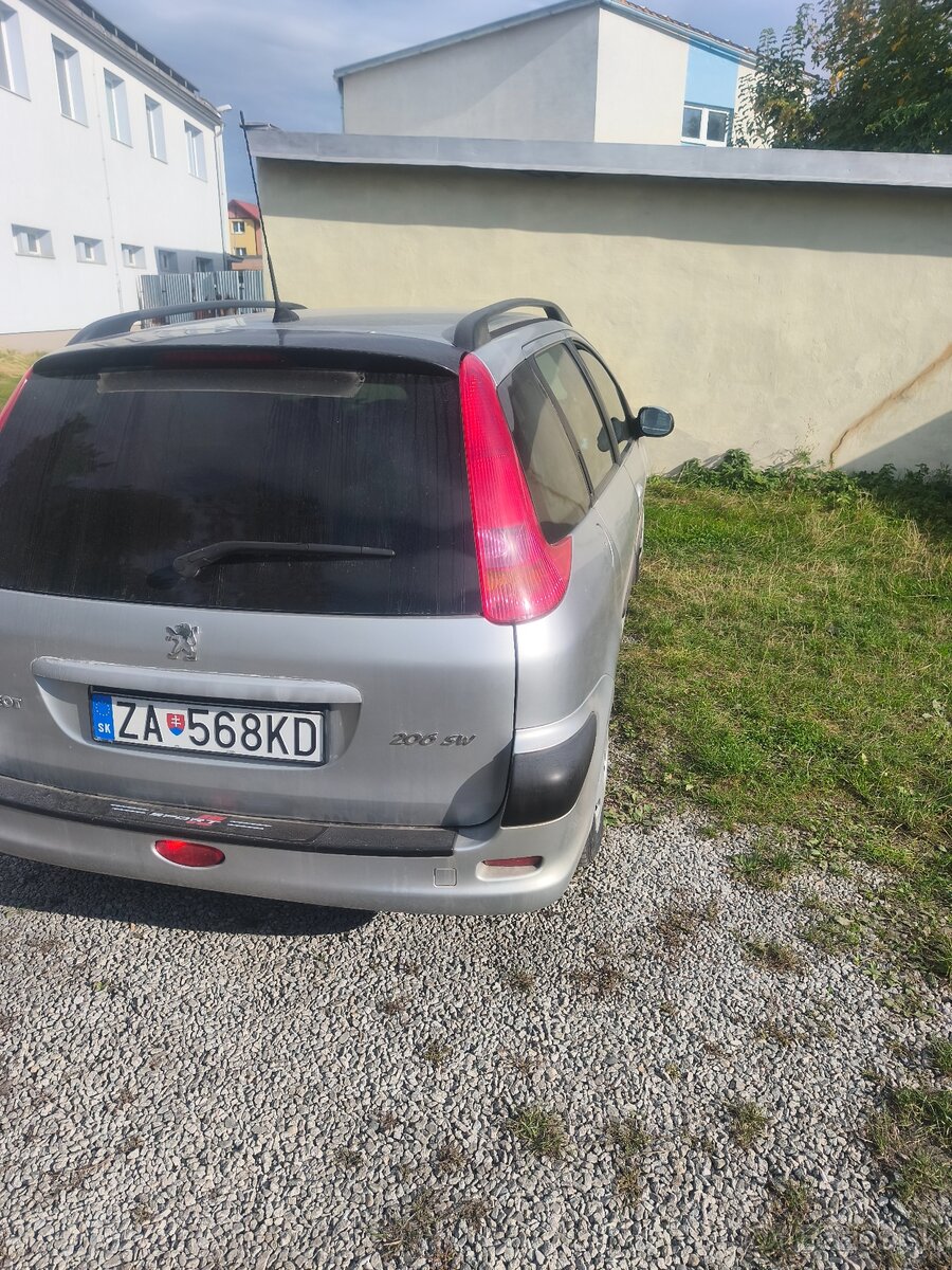 Predám Peugeot 206 sw - 4