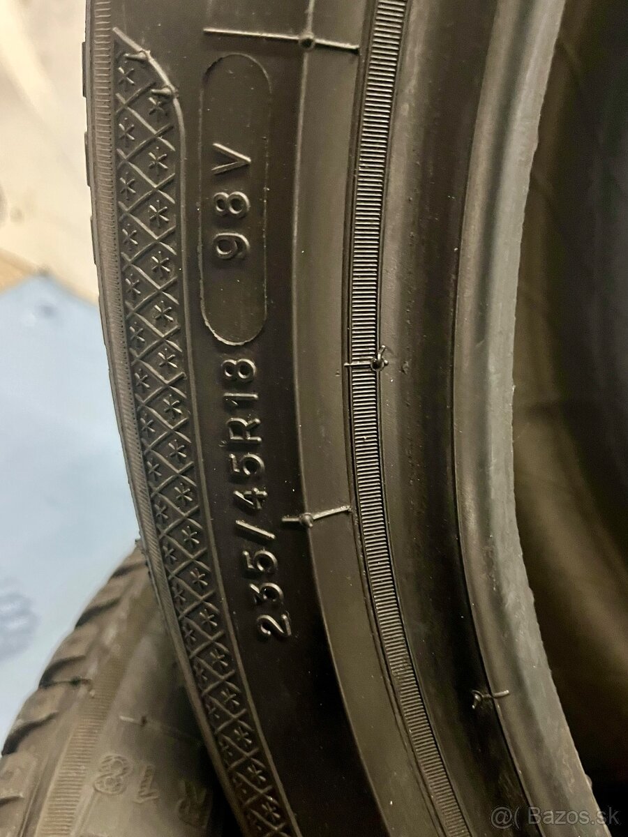 🛞KLEBER Krisalp hp3 235/45 r18 dot2723 zimné - 4