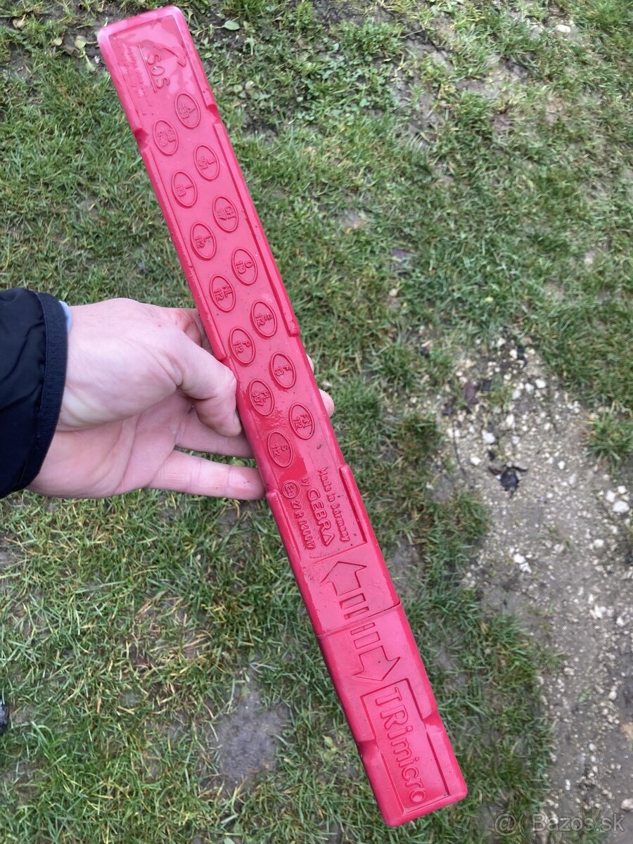 Trojuholník do auta - 4