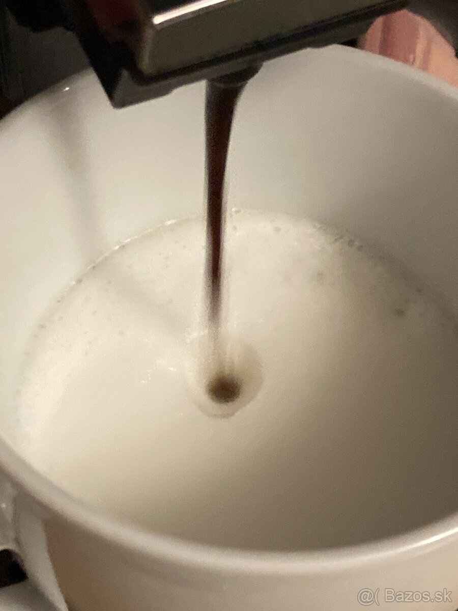 SAECO HD8603 Tchibo Cafissimo Latte Kavovar - 4