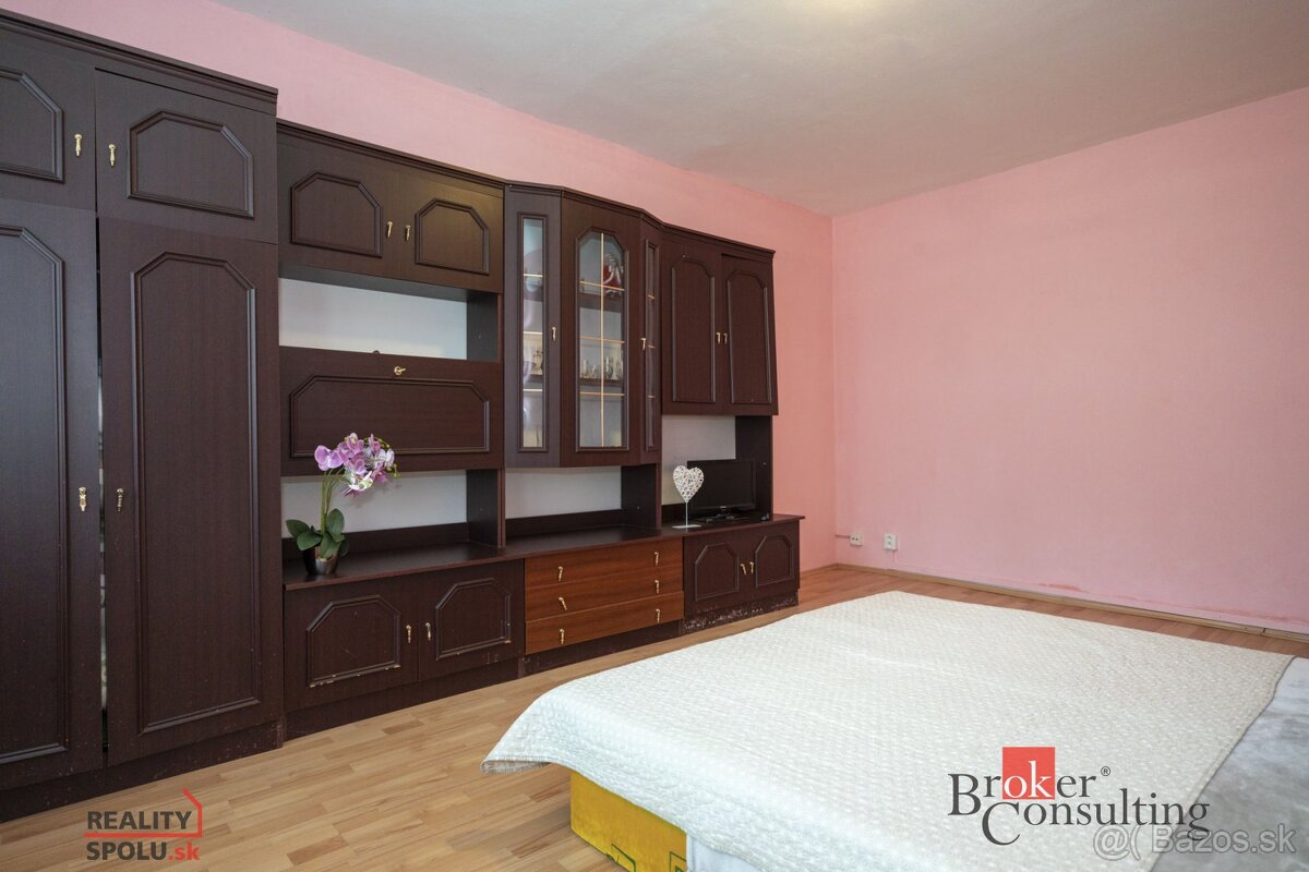 PREDAJ 1 IZBOVÉHO BYTU PODHÁJ - RADVAŇ - 4