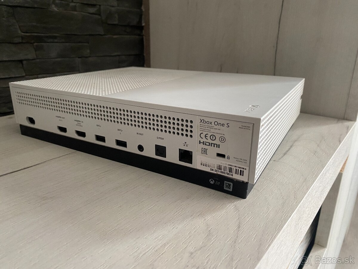 Xbox One S 500Gb - TOP STAV - 4