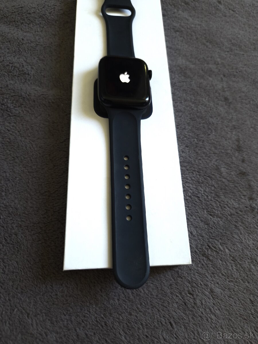 Apple Watch SE Gen 2 - 4