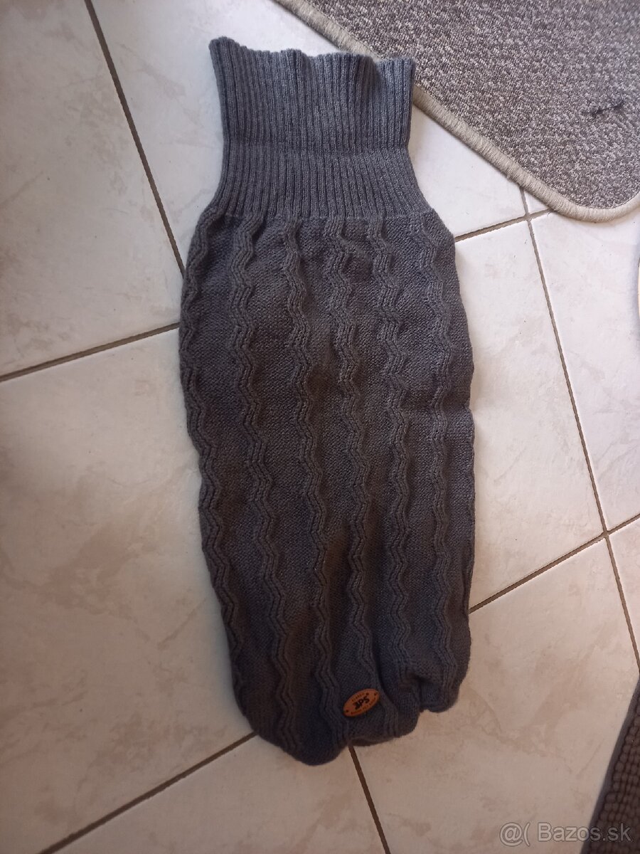 Oblečenie pre psa bunda, mikina, vesta, svetrík - 4