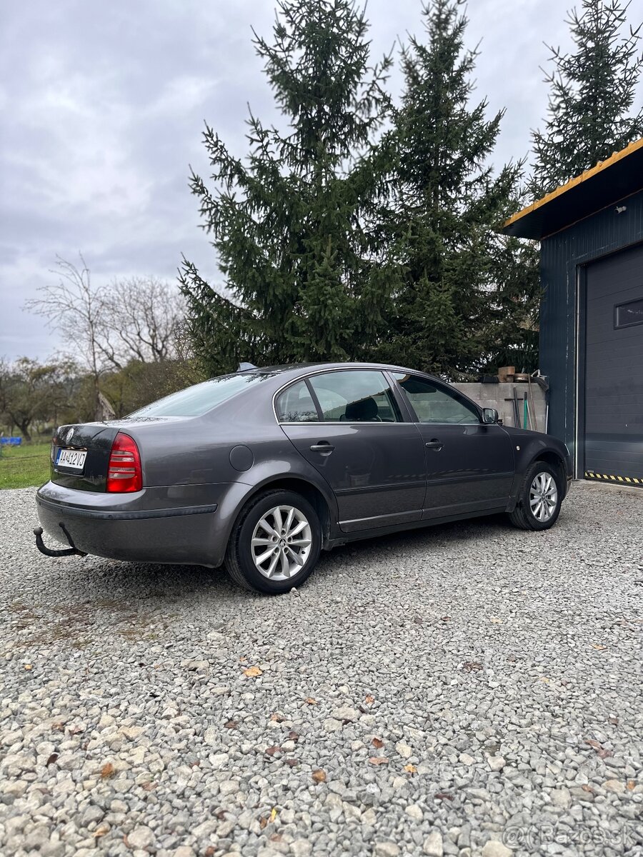 Škoda Superb 1.9 tdi 96kw - 4