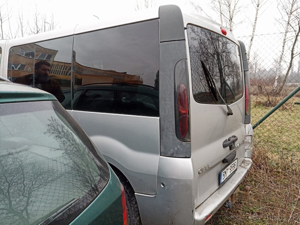 Renault Trafik 2.5dci - 4