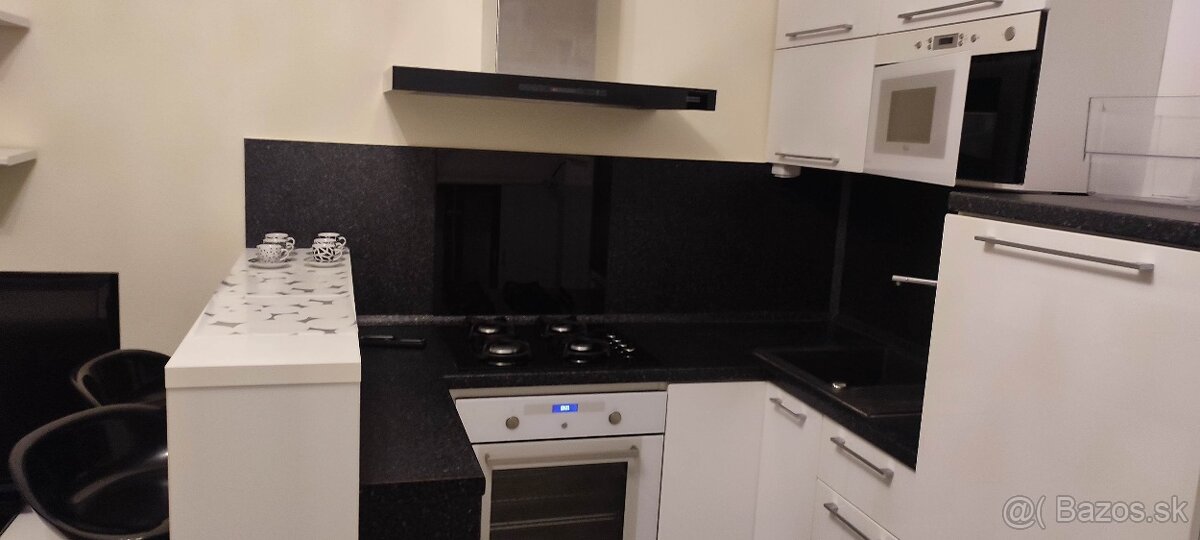 Na PRENÁJOM 2izbový byt Nemšová - 4