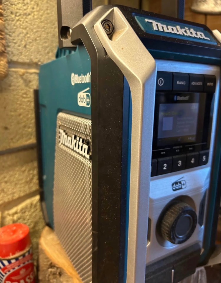 Aku radio Makita - 4