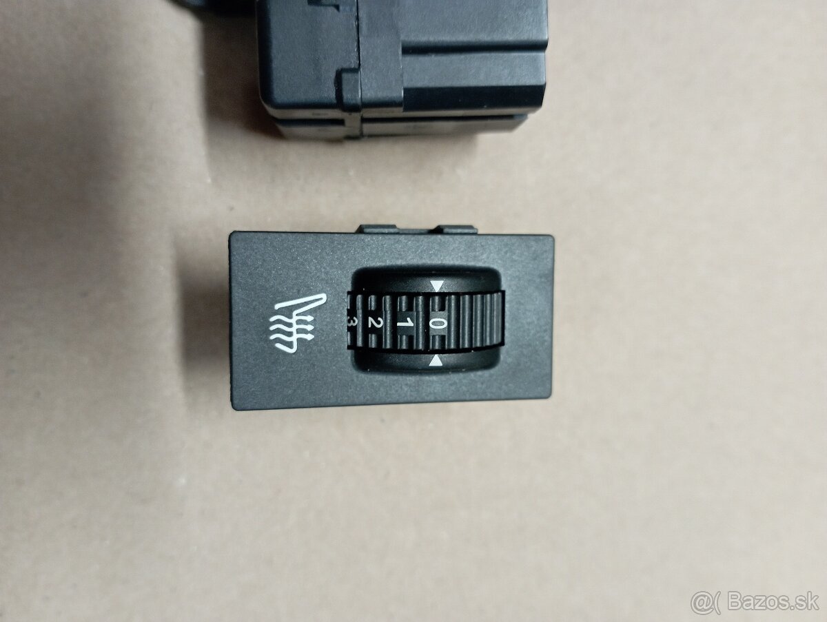 Riadiaca jednotka ohrev sedadla - 4