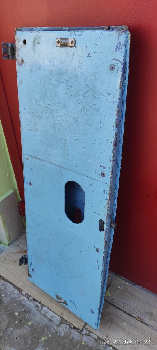 Predám zadné dvere na octavku kombi - 4