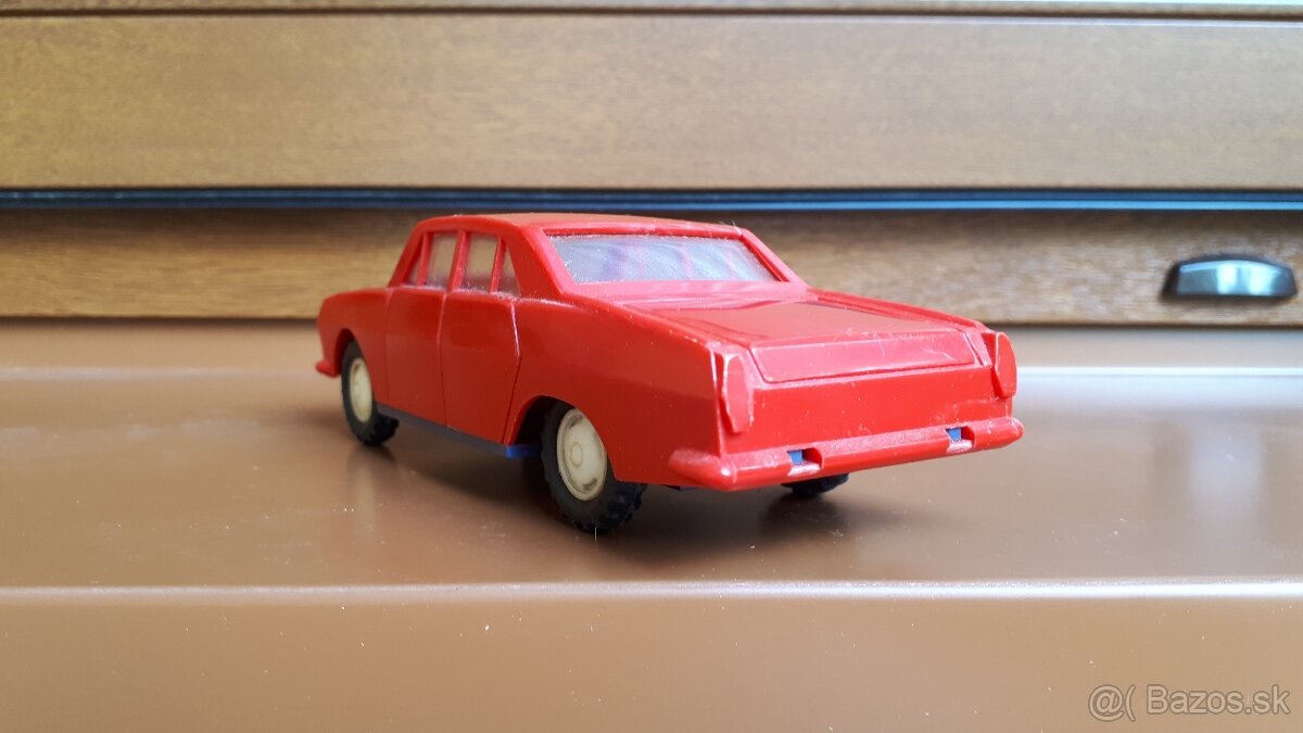 Stare auto - Stara hracka: VOLGA od ITES - 4