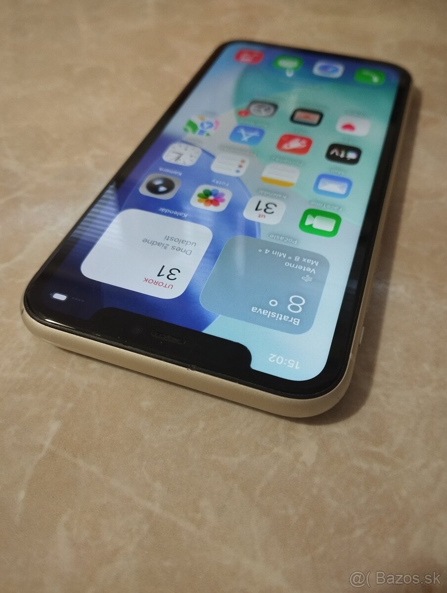 iPhone 11 / 64GB Biely - 4