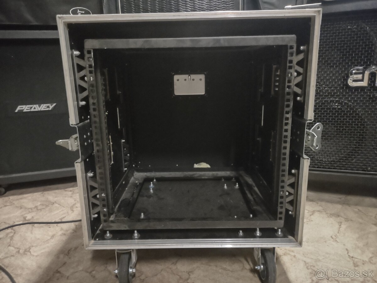 Predám rack 10U - 4