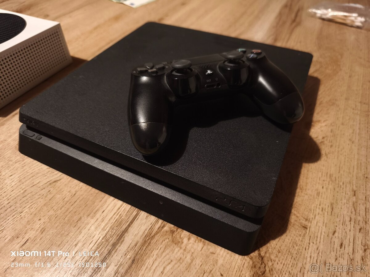 Xbox Series S | PS4 - 4