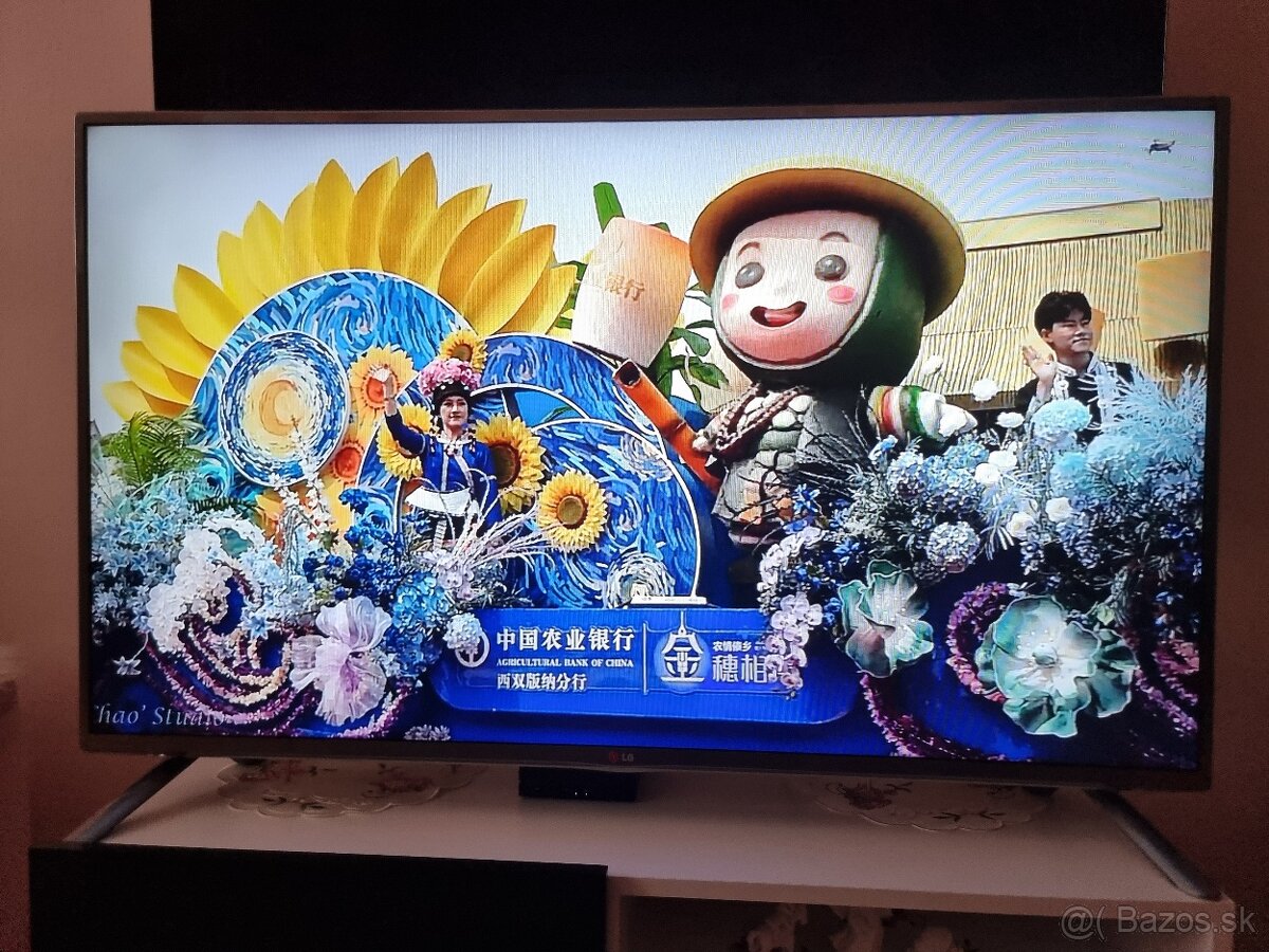 Predám LED TV LG 49LB550V Full HD - 4