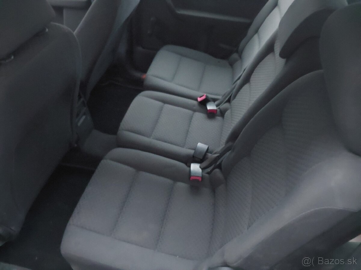 predám volkswagen turan - 4