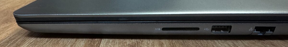 Dell Vostro 5481 /CPU i5 /16GB RAM /256GB SSD - 4