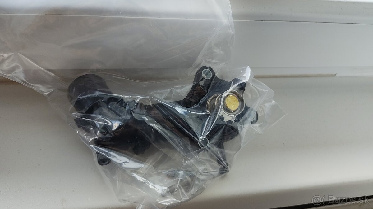 Termostat + snímač teploty na Opel Insignia 2,0 cdti - 4