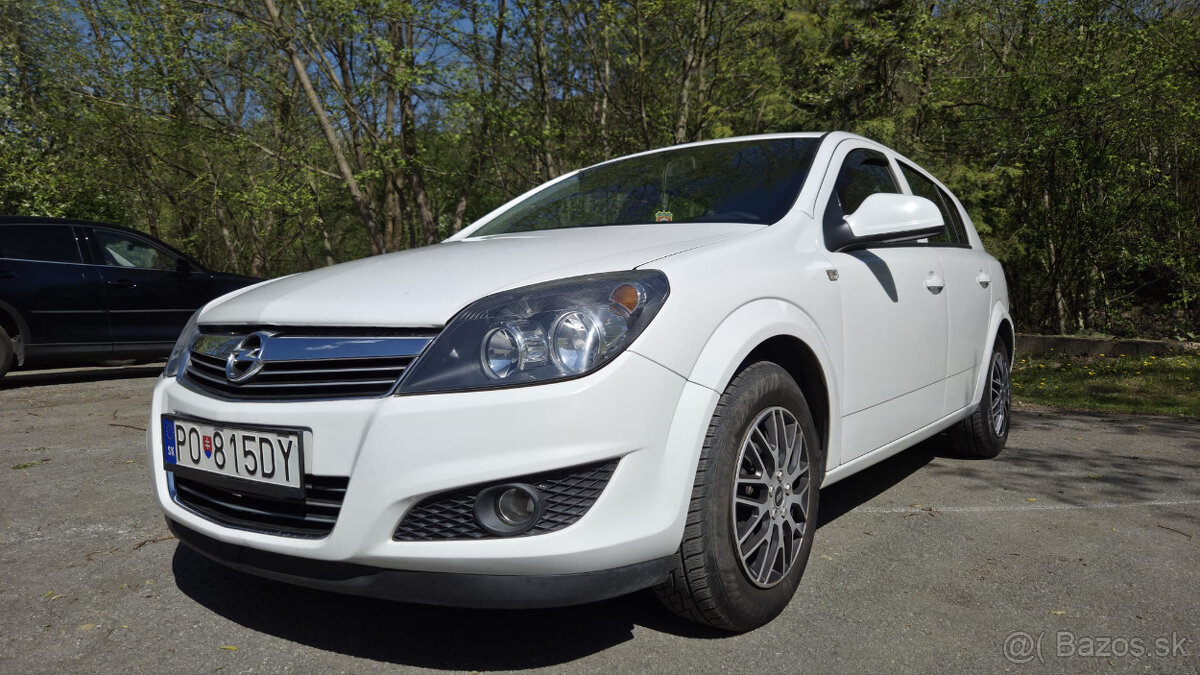 Opel Astra 1.4i Benzín - 4