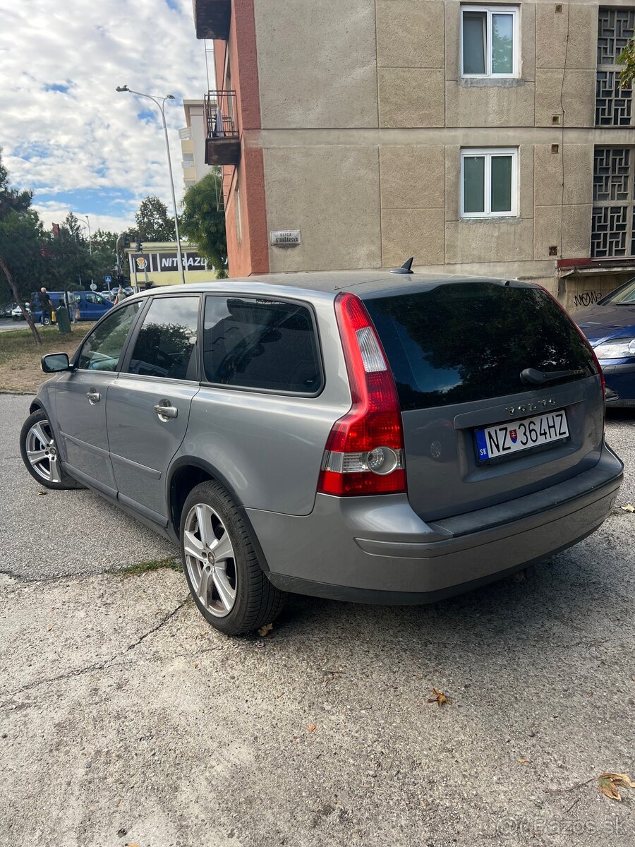 Volvo v50 2.0d 100kw možná výmena - 4