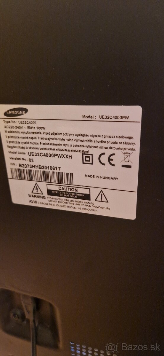 32" Samsung LCD LED - 4