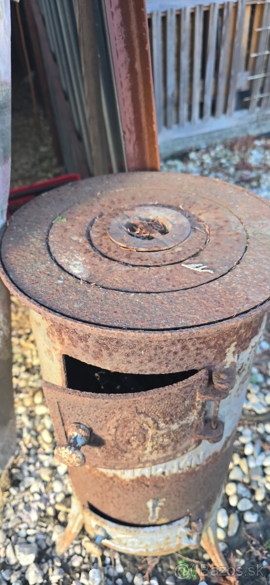 Liatinové kachle Salgotarján - 4