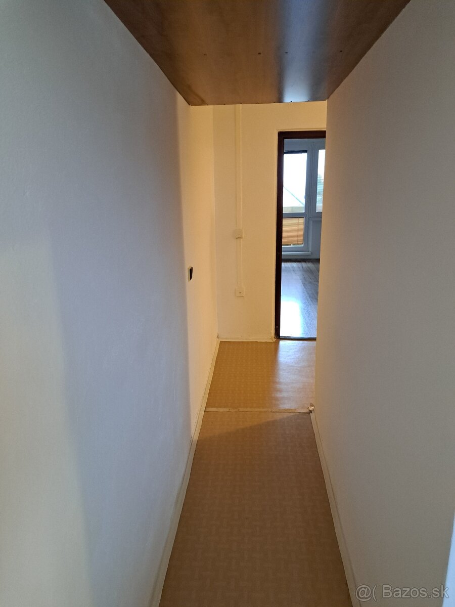 1-izb. byt s balkonom Sliač - 4