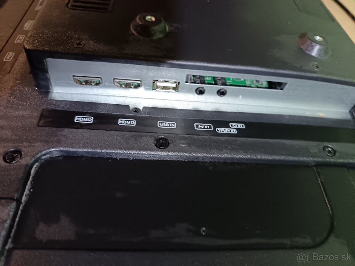 Predám LED televízor SENCOR SLE 2810M4 - 4