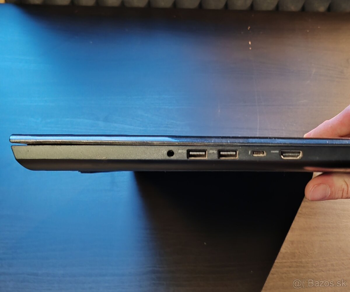 Dell Inspiron 15 7577 - 4