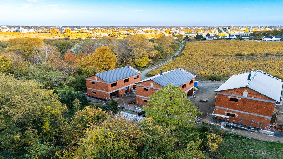 Stavebný pozemok v blízkosti Peknej cesty - 4