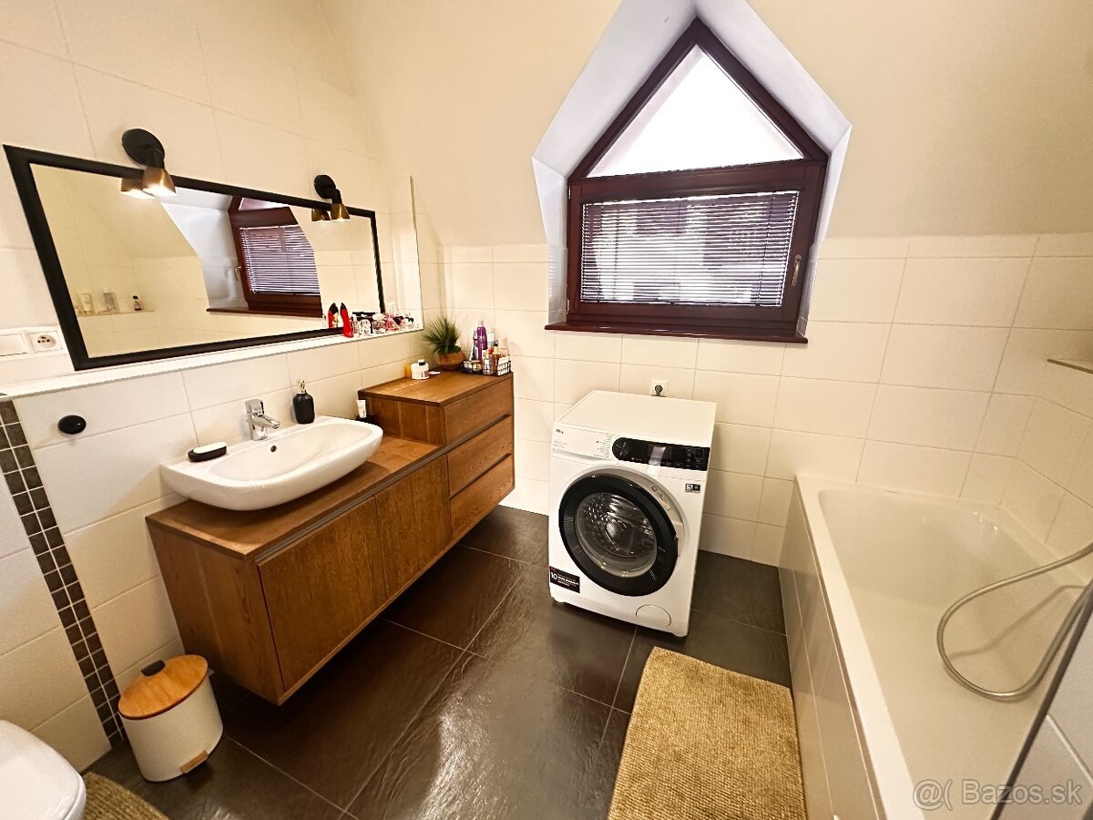 Predám 3izbový byt, balkón, garážové státie, Vysoké Tatry - 4