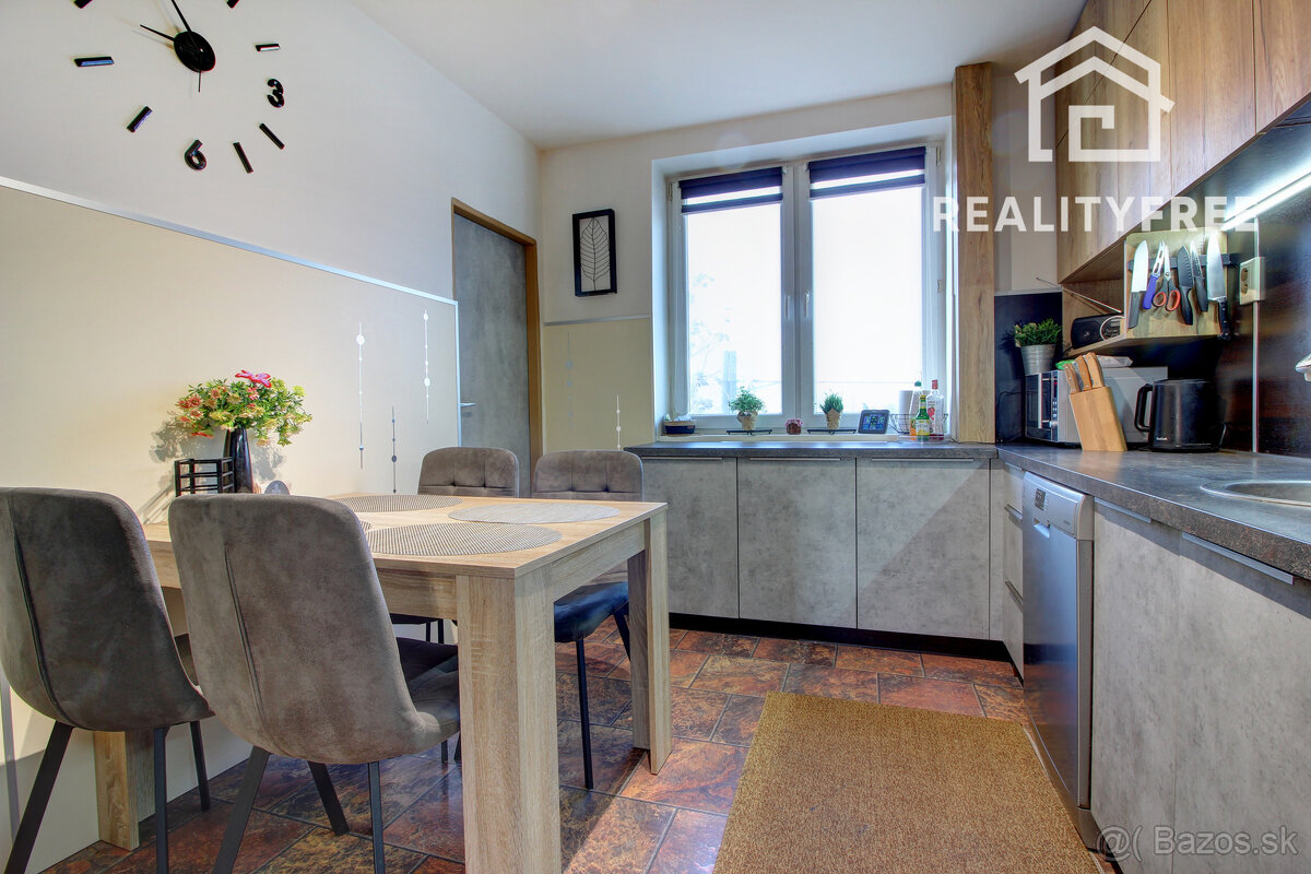 Na predaj 3 izbový byt, kompletne zrekonštruovaný, samostatn - 4