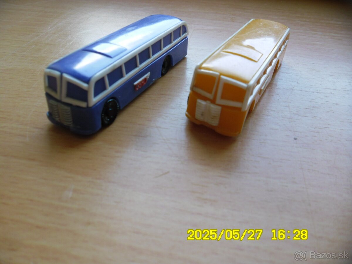 Stare hračky autobus - 4