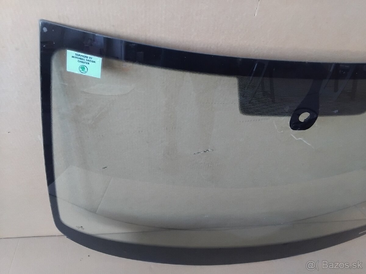 rozpredám sklá, tesnenia, lišty Octavia 3 - 4