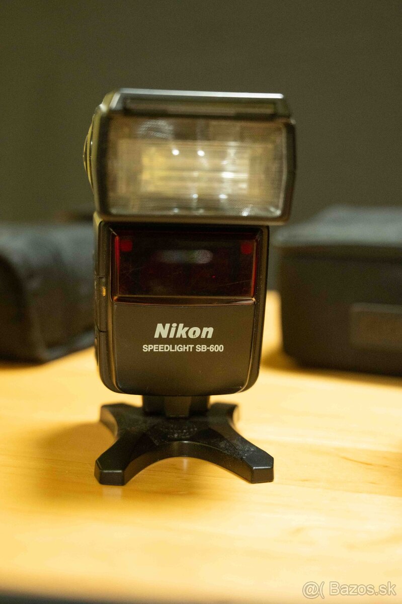 Sada bleskov Nikon + príslušenstvo - 4