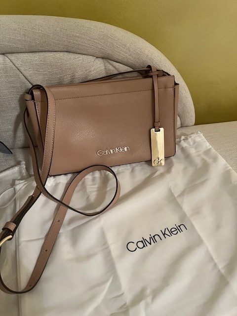 Guess kabelka a Calvin Klein kabelka - 4