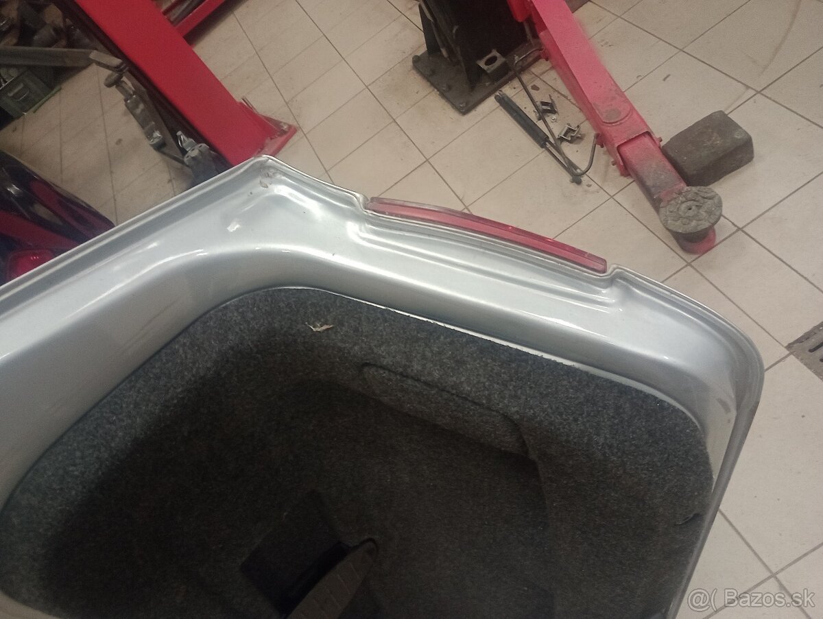 Zadné kufrove dvere Passat B6 - 4