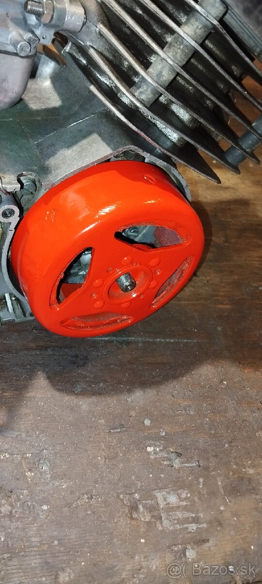 motor na Simson po GO - 4